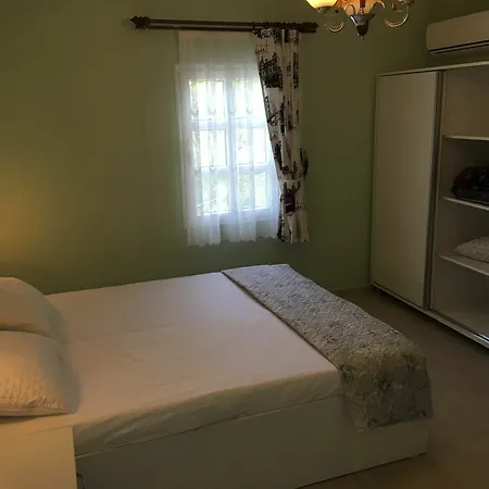 Limon Apartment *